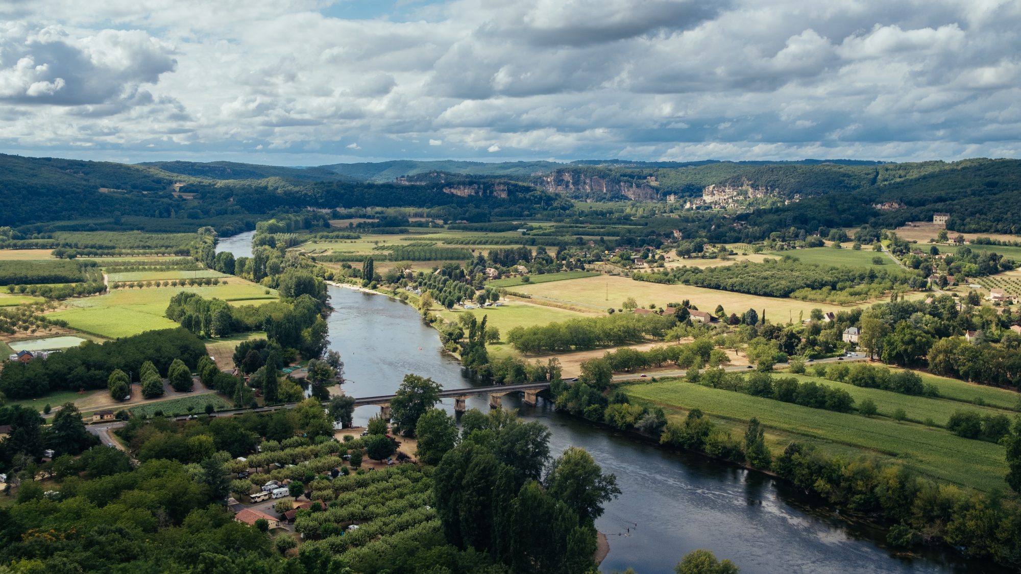 Depuis le belvédère de Domme : une des plus belles vues à visiter en 2 jours en Dordogne