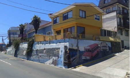 Valpareiso au Chili : des histoires au mur